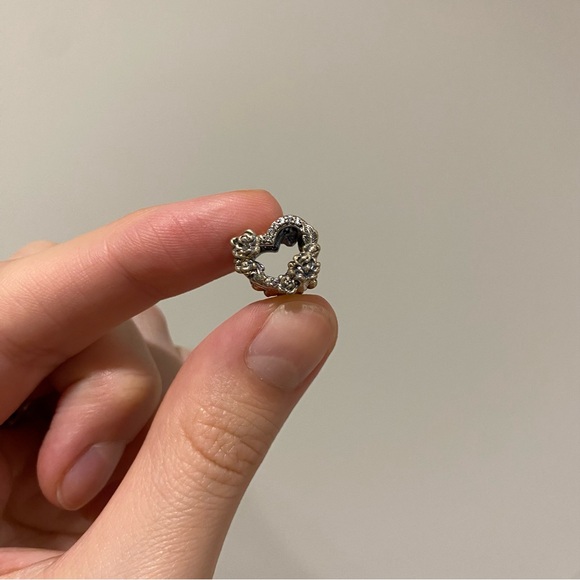 Pandora | Silver Heart And Floral Pandora Charm 🤍 - Picture 4 of 9